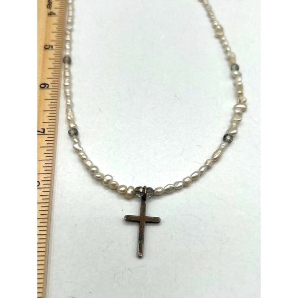 Vintage Sterling Silver Cross Necklace With Rice Pearls.  A13 - Picture 11 of 12
